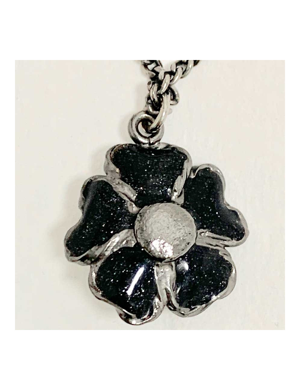 Collier camélias CHANEL chaine métal noir