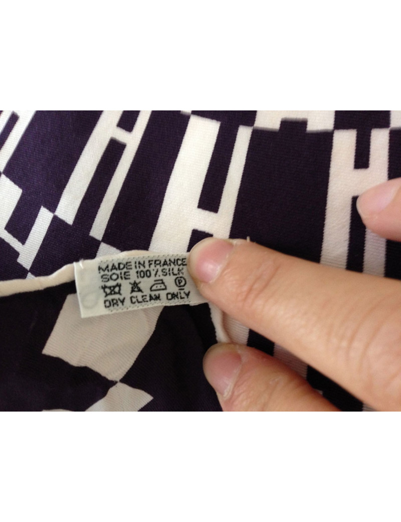 Foulard H HERMÈS en soie
