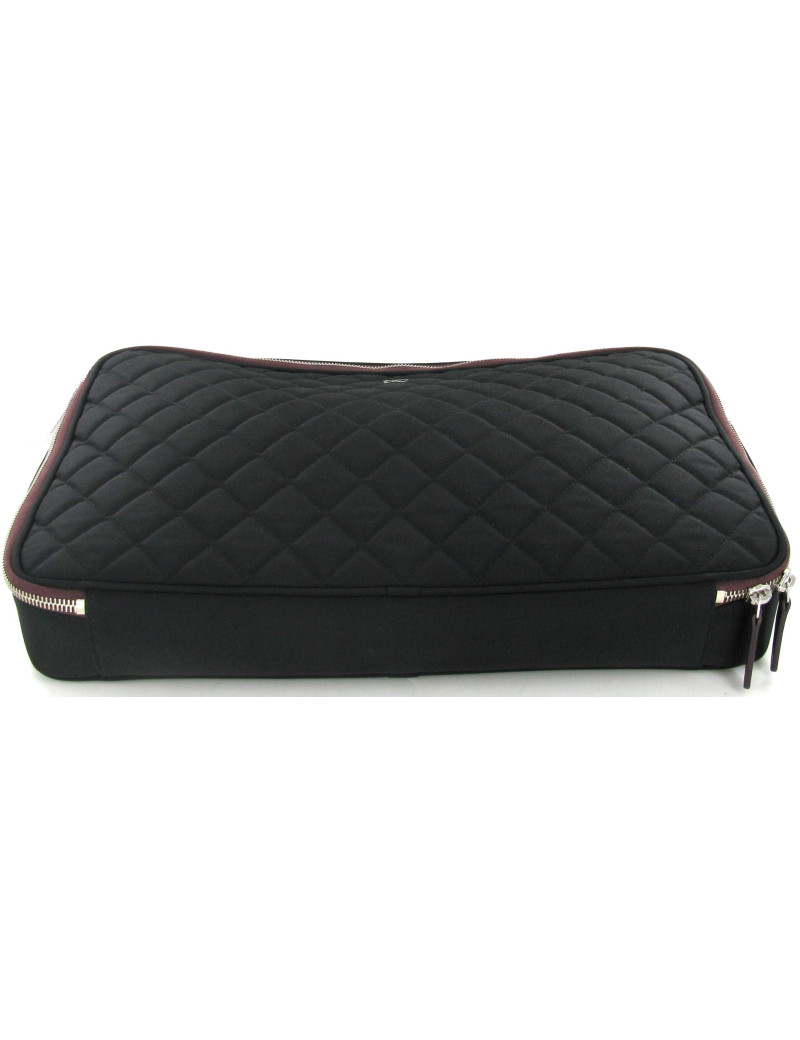 Housse d'ordinateur CHANEL matelassée noire