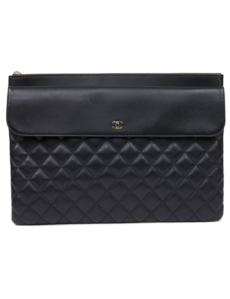Grande pochette Chanel noire 