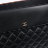 Grande pochette Chanel noire 