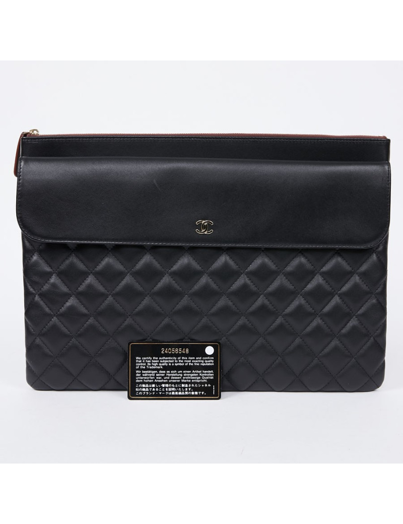 Grande pochette Chanel noire 