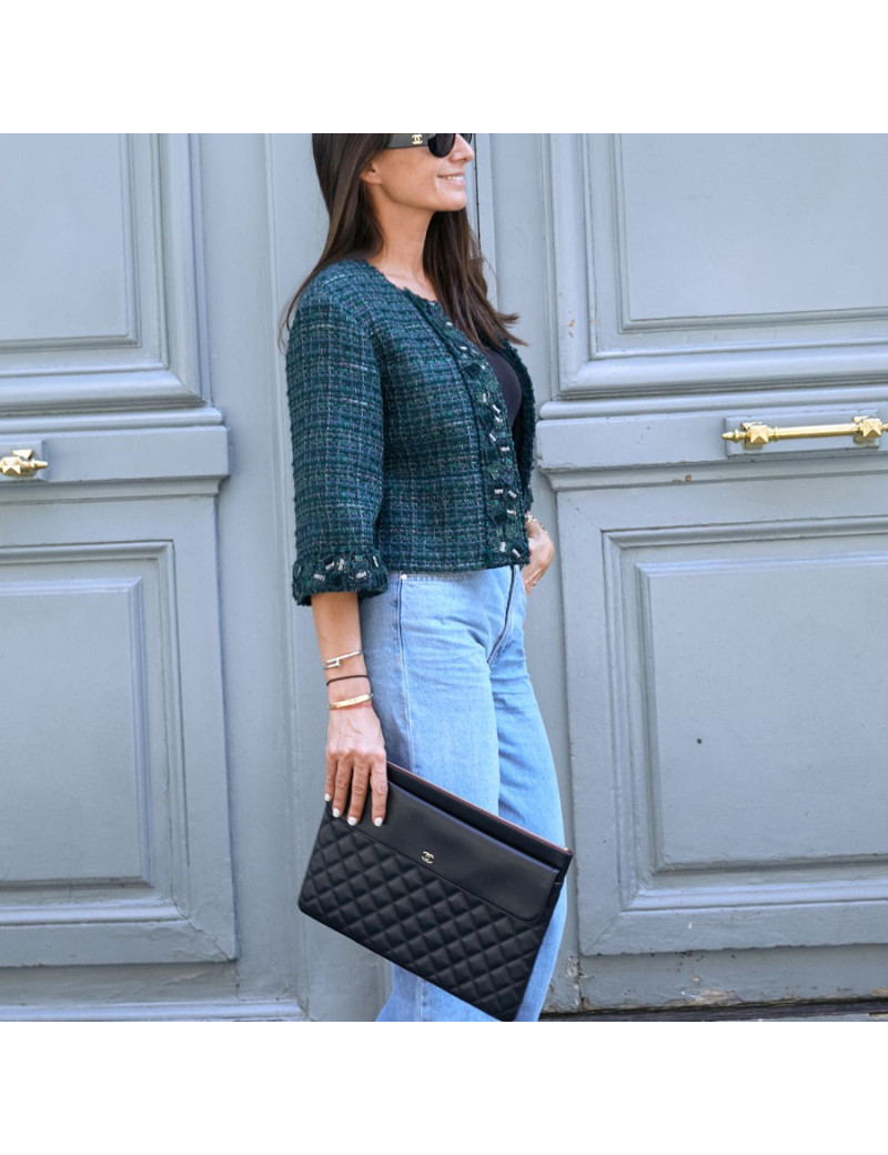 Grande pochette Chanel noire 