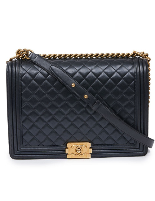 Sac "BOY" CHANEL cuir noir matelassé