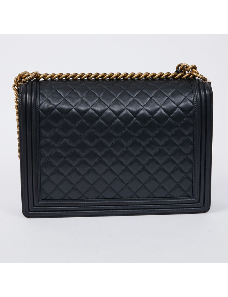 Grand sac Boy CHANEL noir matelassé