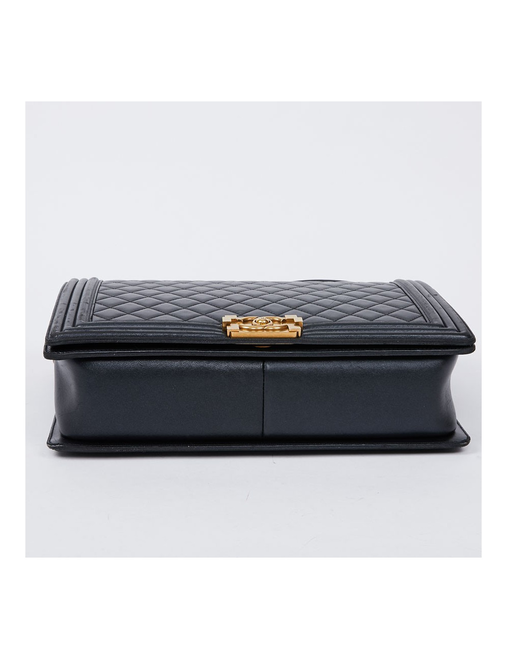 Sac "BOY" CHANEL cuir noir matelassé