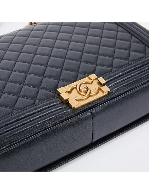 Sac "BOY" CHANEL cuir noir matelassé