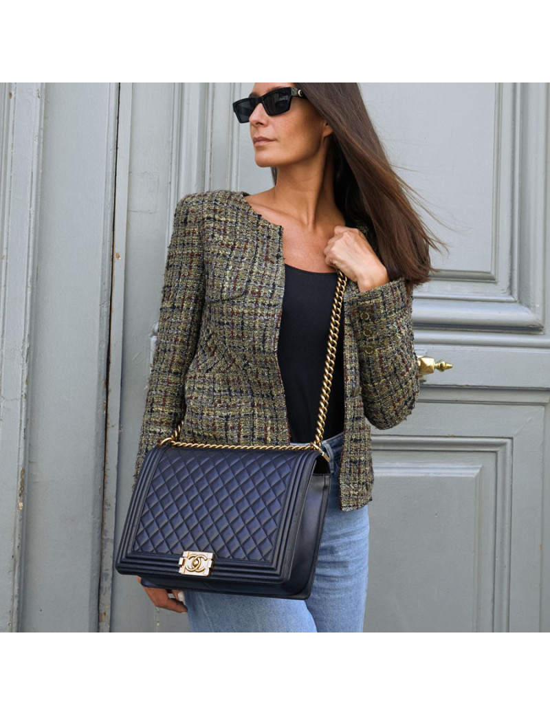 Grand sac Boy CHANEL noir matelassé