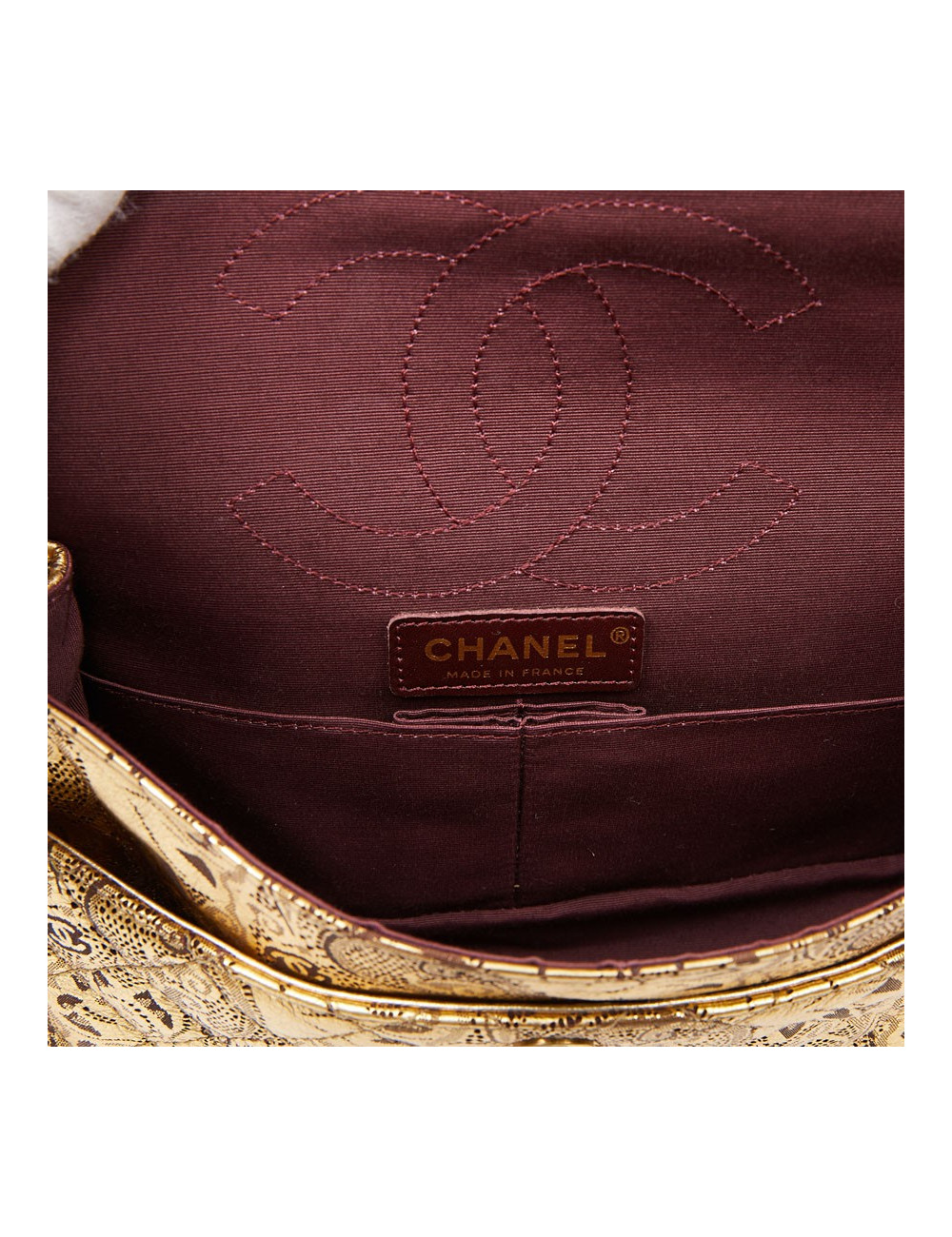 Sac CHANEL "Paris-Moscou" cuir perforé  doré Edition Limitée