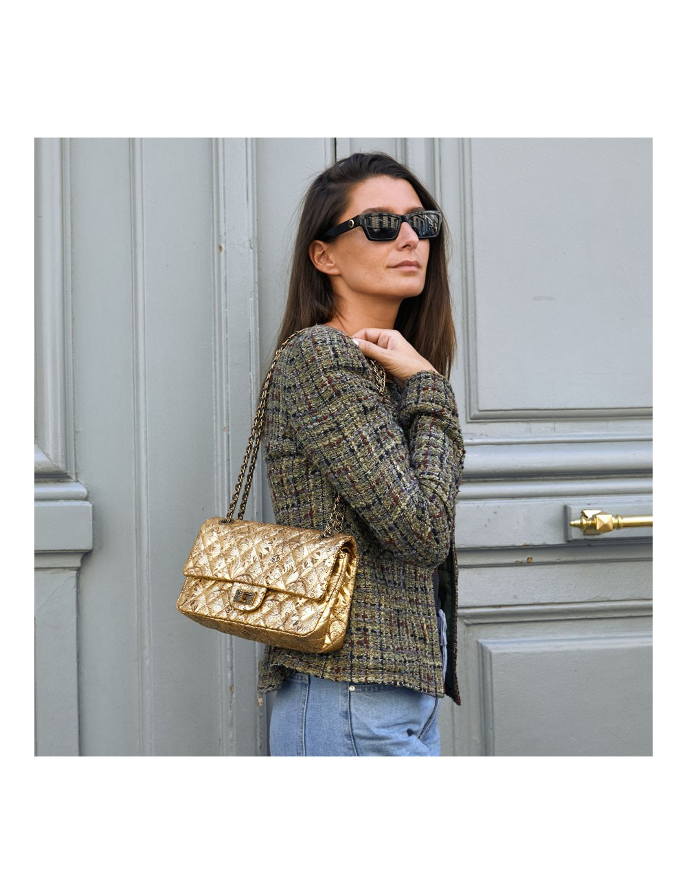 Sac CHANEL "Paris-Moscou" cuir perforé  doré Edition Limitée