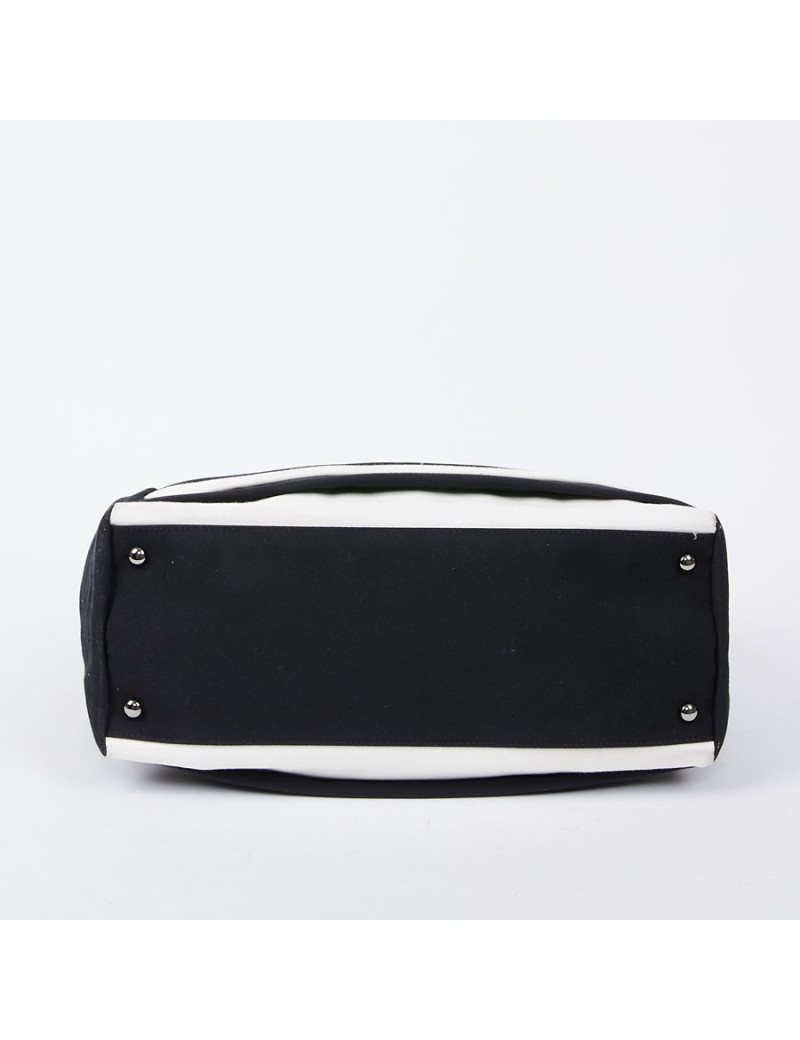 Sac CHANEL en piqué noir et blanc