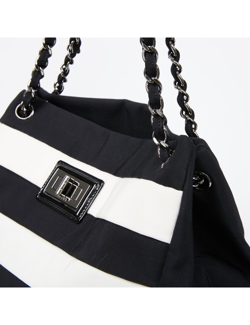 Sac bicolore chanel noir et blanc