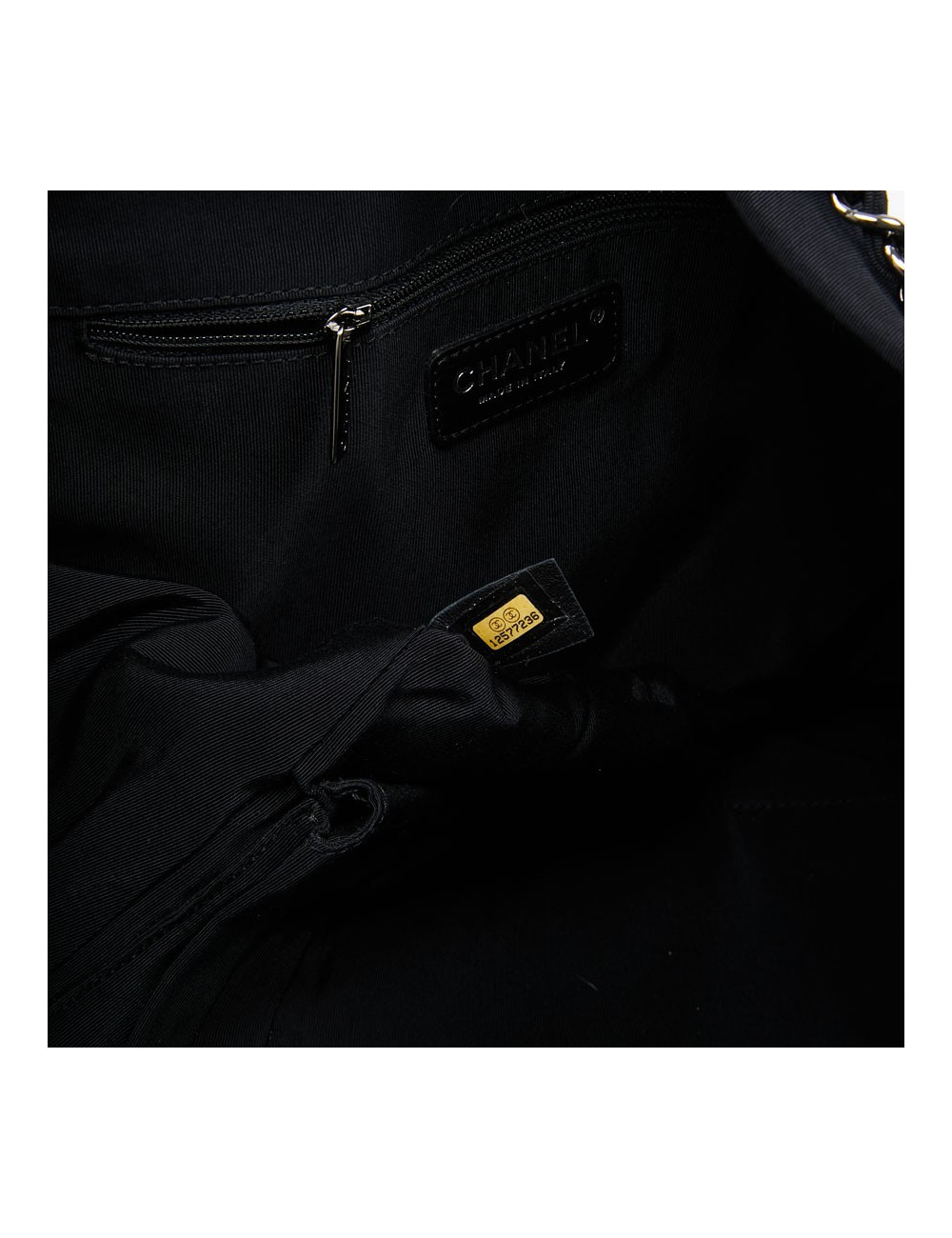 Sac CHANEL en piqué noir et blanc