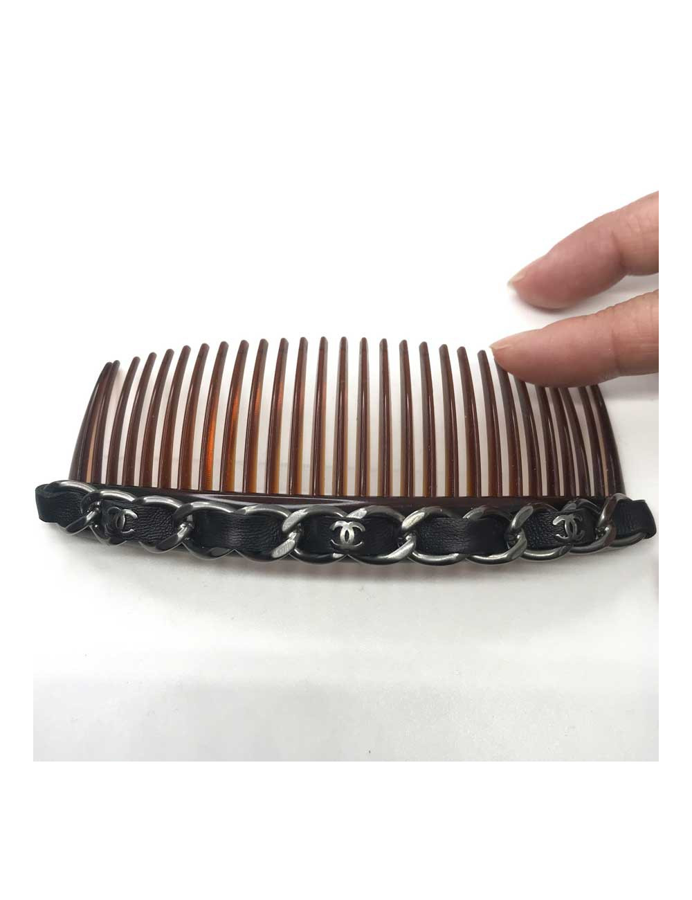Barrette chanel 