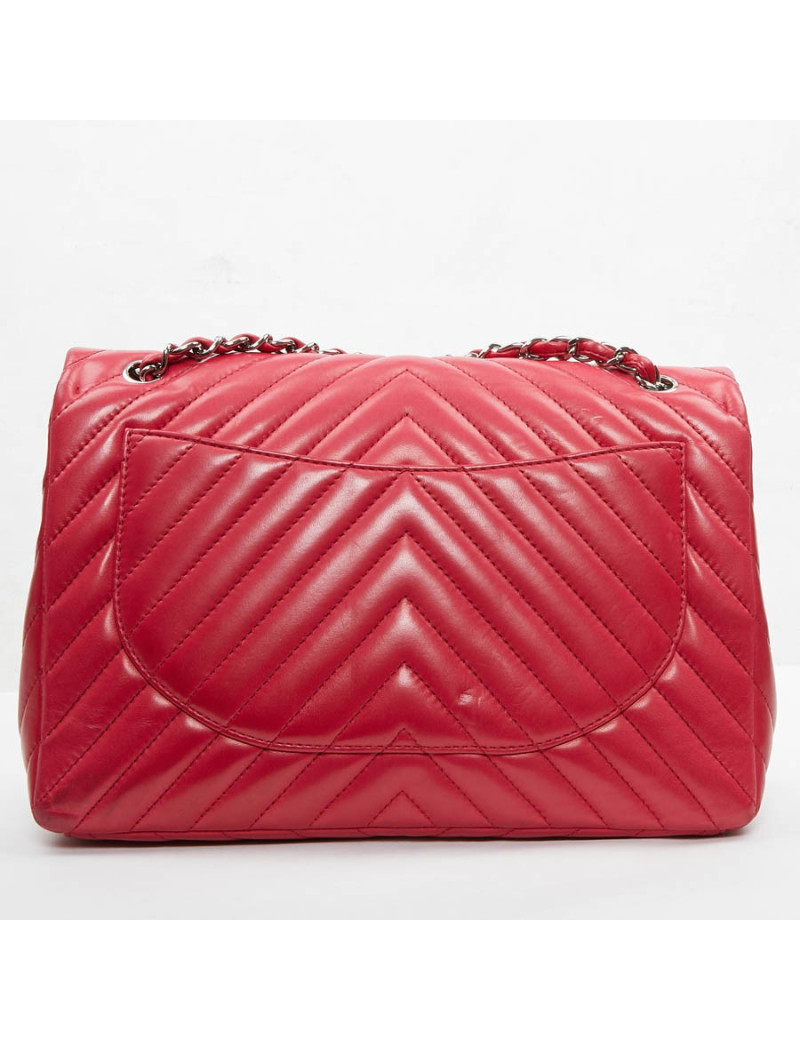 Sac souple CHANEL cuir semi brillant