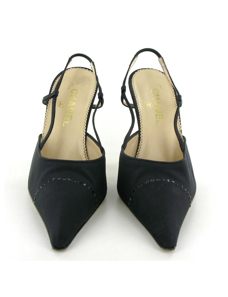 Escarpins CHANEL en tissu noir T 37,5