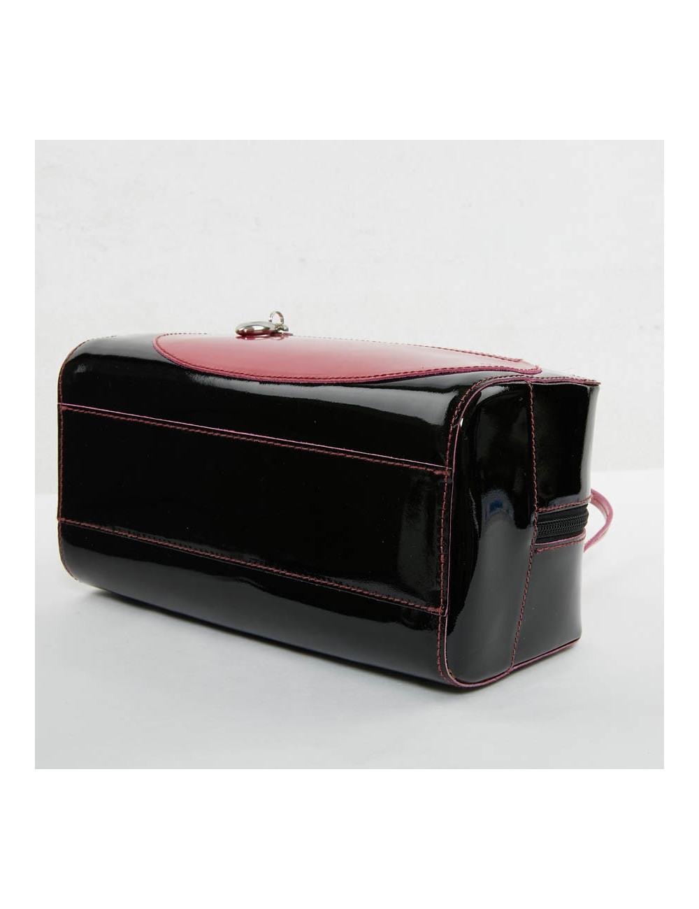 Sac LAGERFELD cuir verni noir poignée fuschia