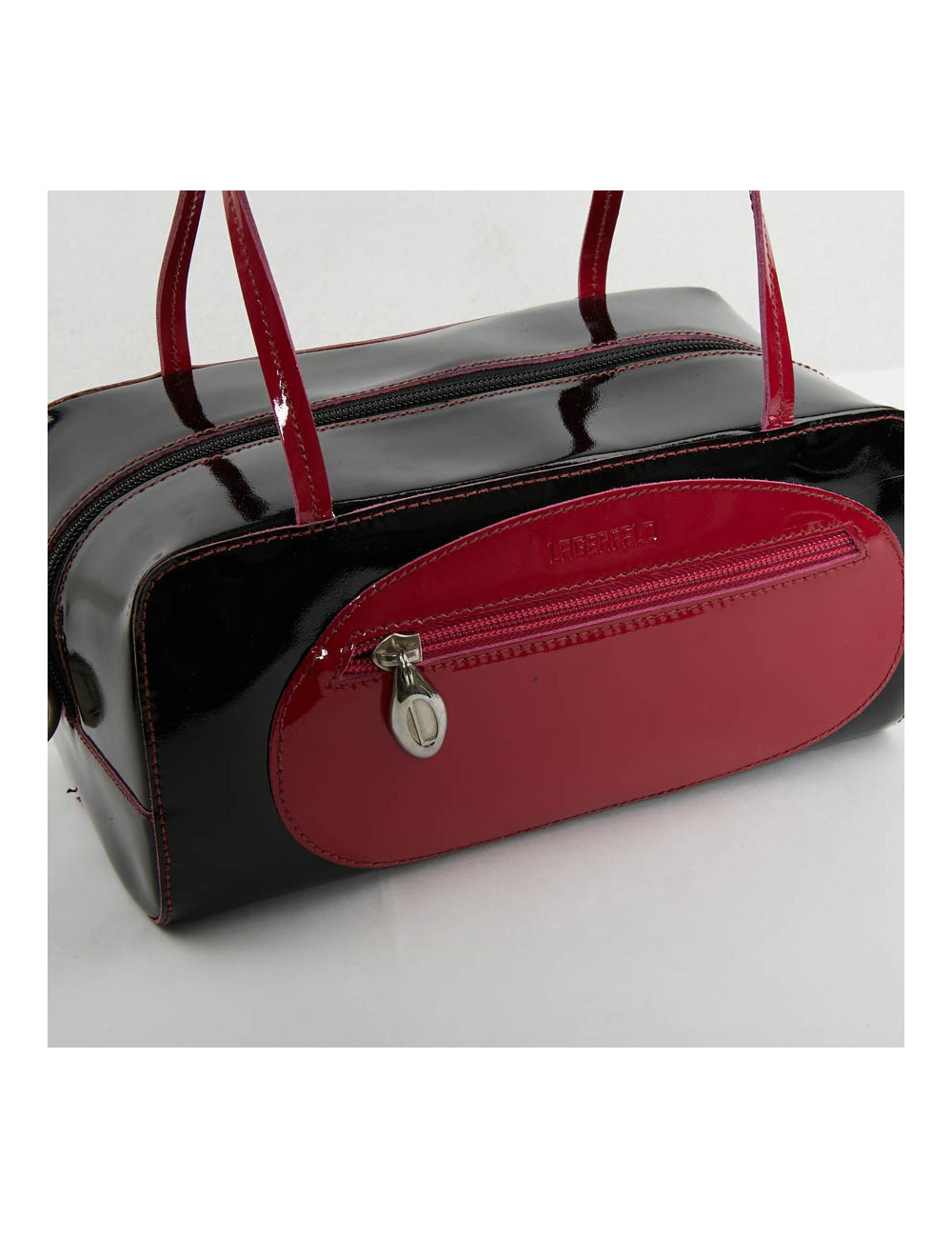 Sac LAGERFELD cuir verni noir poignée fuschia