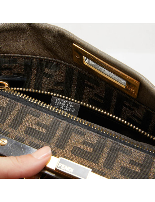 Peekaboo FENDI taupe TM
