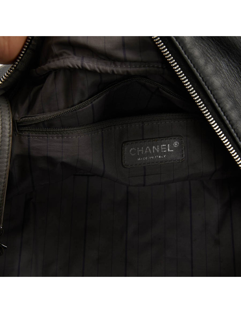 Sac CHANEL cuir noir 