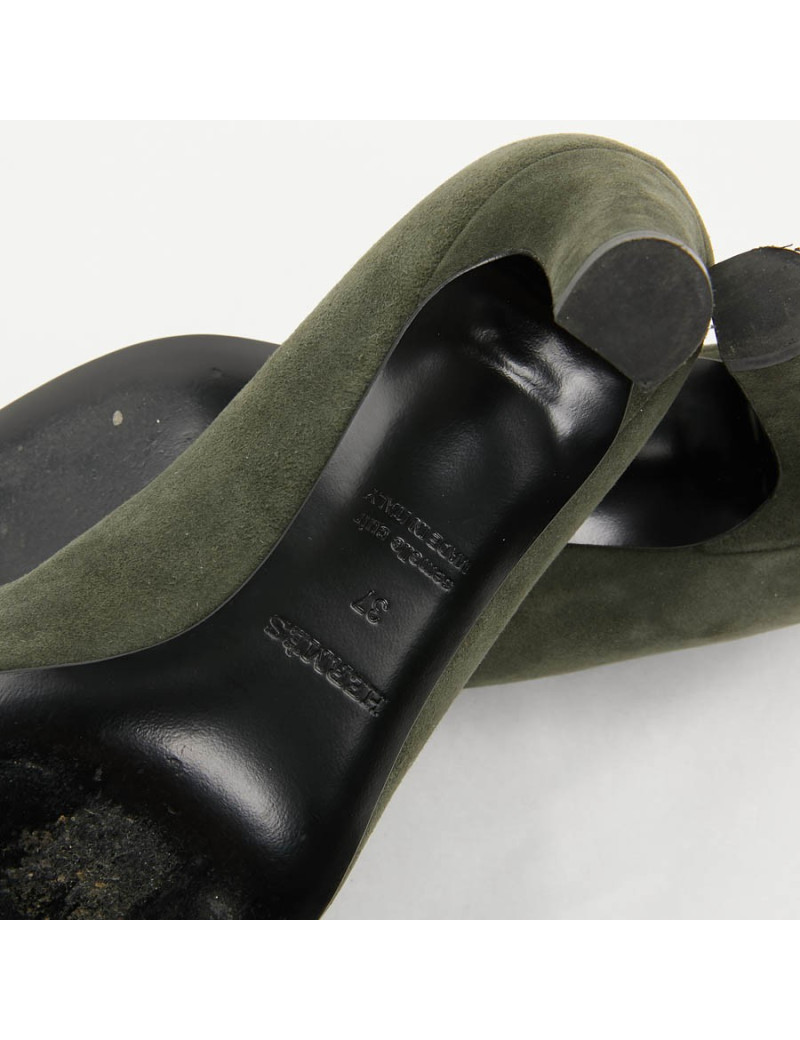 Escarpins Hermès T37 veau velours vert
