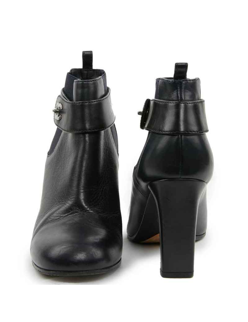 Boots T 37.5 CHANEL cuir d'agneau bleu et noir