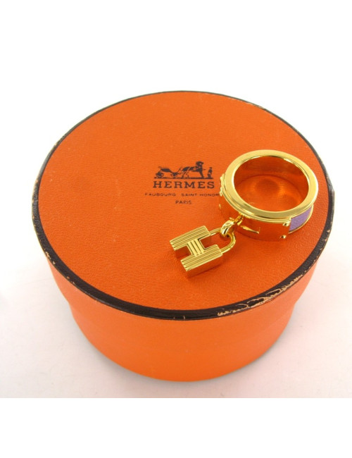 Bague HERMES vintage en cuir de chèvre mysore et plaqué or 24 carats