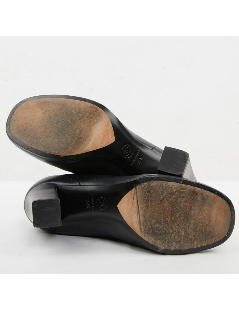 Boots T 37.5 CHANEL cuir d'agneau bleu et noir