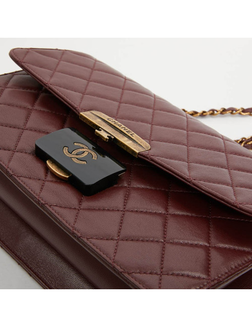Sac CHANEL cuir matelassé bordeaux foncé