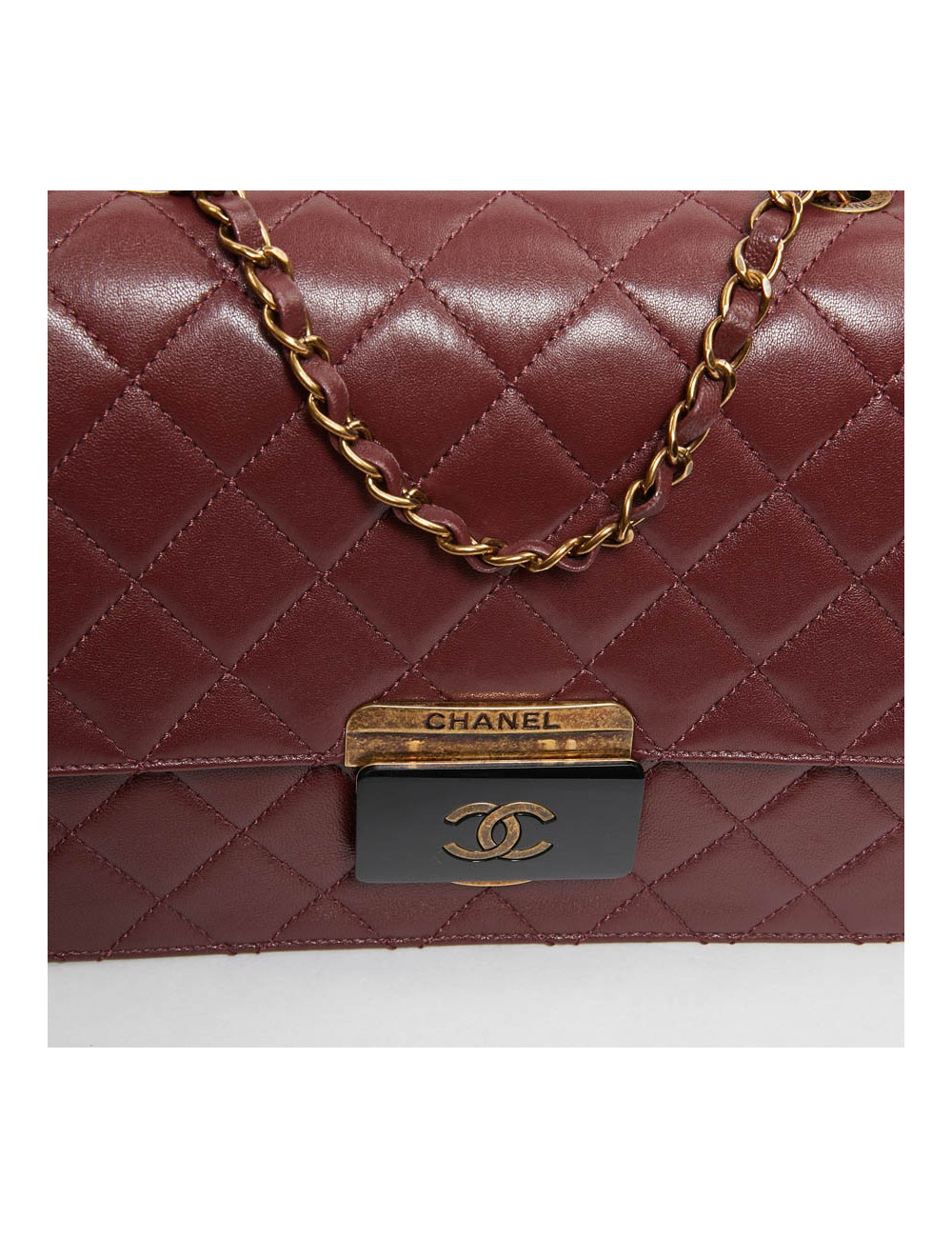 Sac CHANEL collector cuir matelassé bordeaux 
