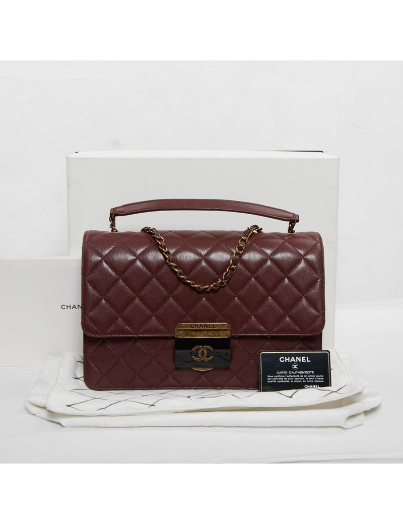 Sac CHANEL collector cuir matelassé bordeaux 