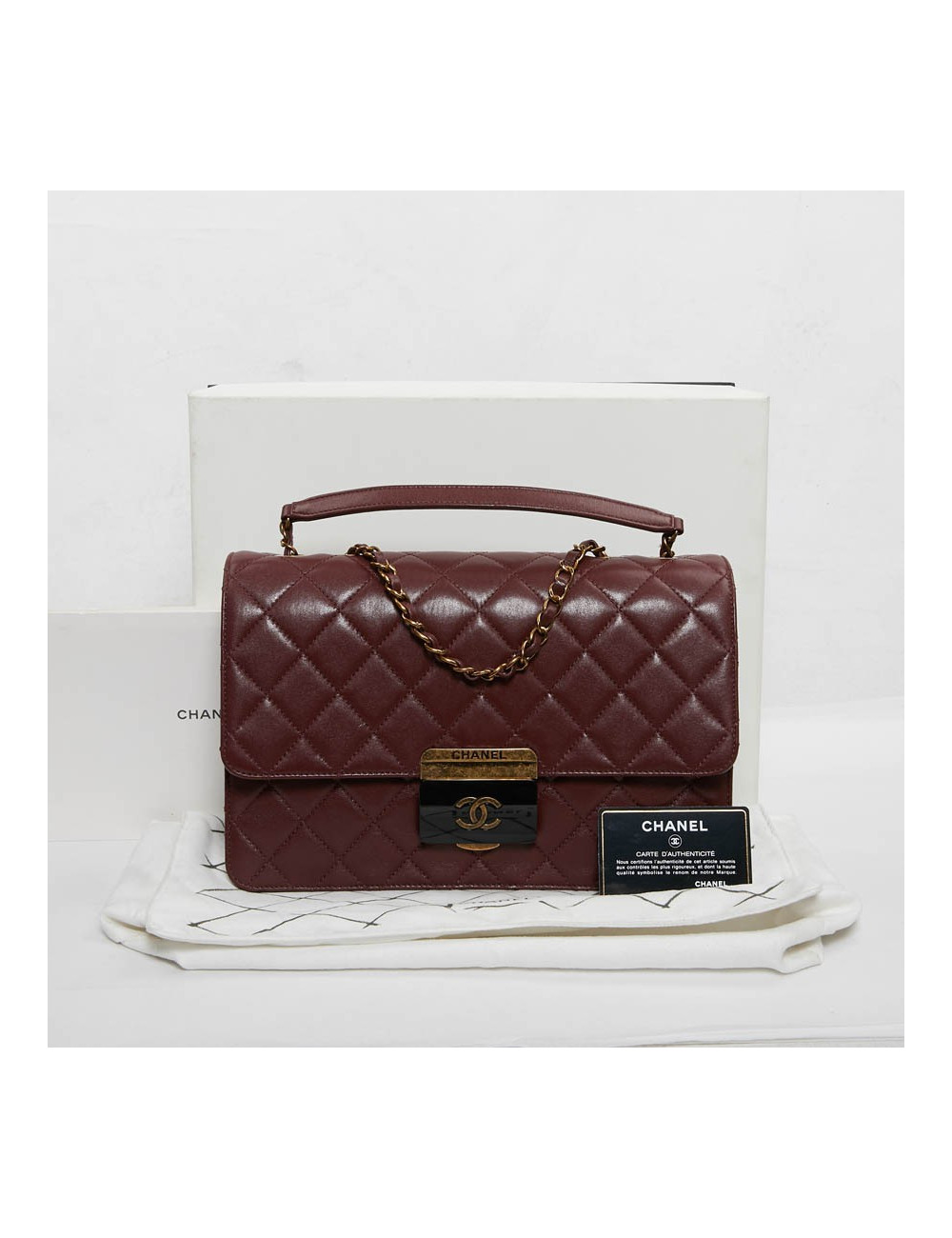 Sac CHANEL cuir matelassé bordeaux foncé