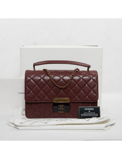 Sac CHANEL collector cuir matelassé bordeaux 