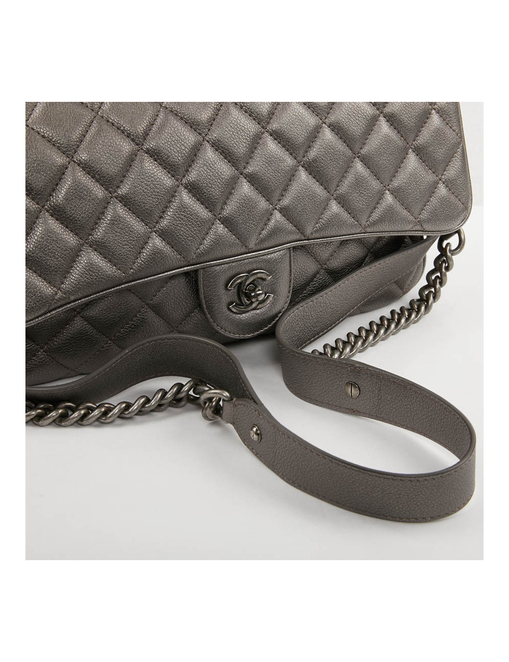 Sac CHANEL cuir grainé argent acier