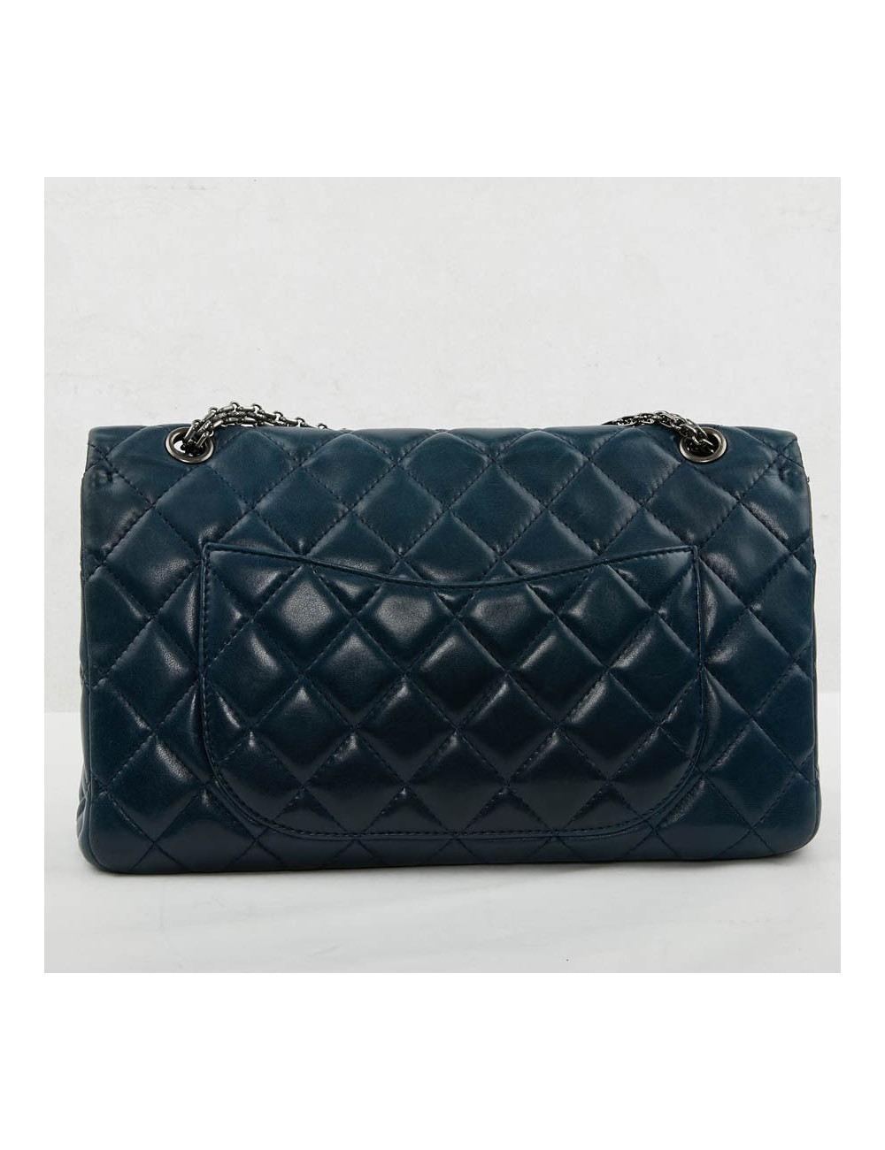 Sac 2.55 maxi CHANEL cuir d'agneau lisse bleu