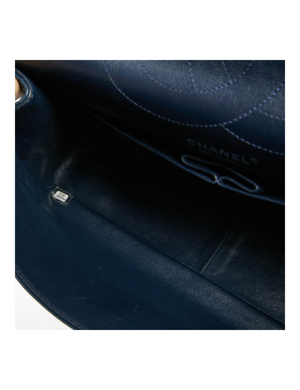 Sac 2.55 maxi CHANEL cuir d'agneau lisse bleu