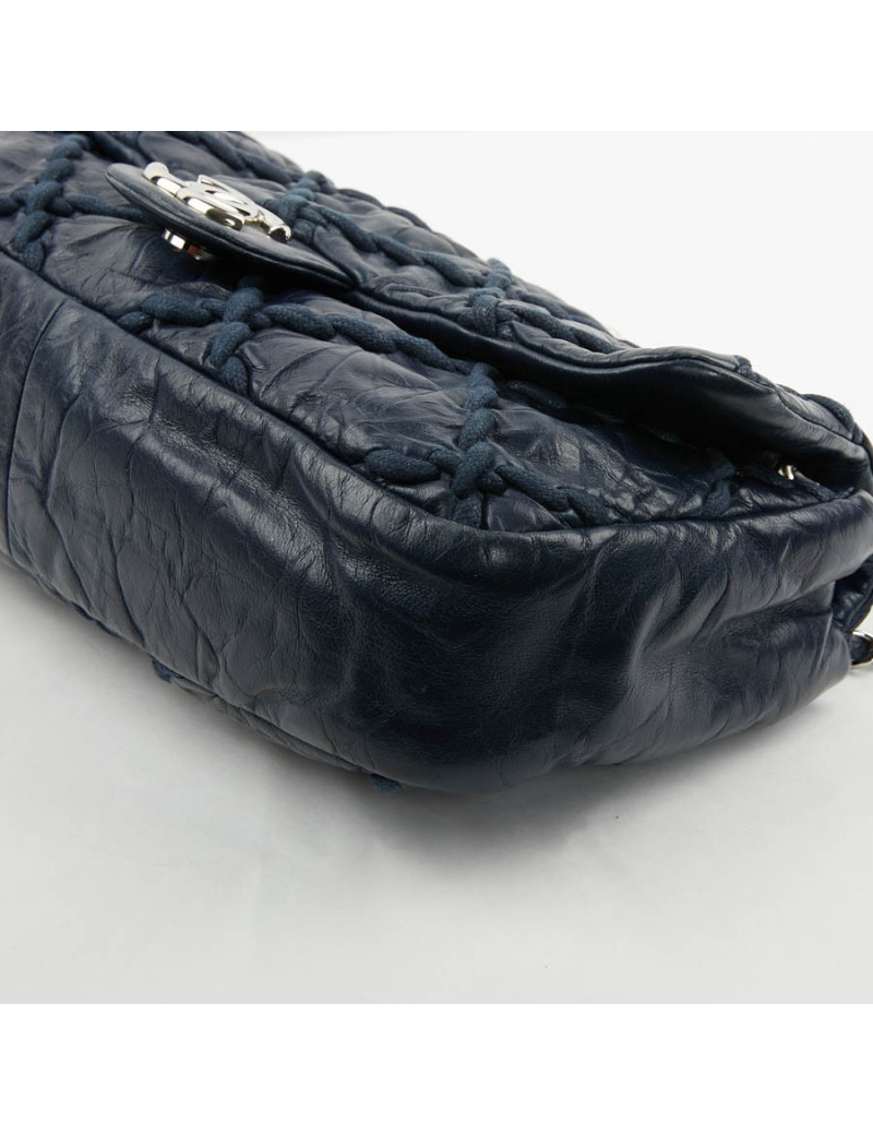 Sac CHANEL cuir froissé d'agneau matelassé bleu 