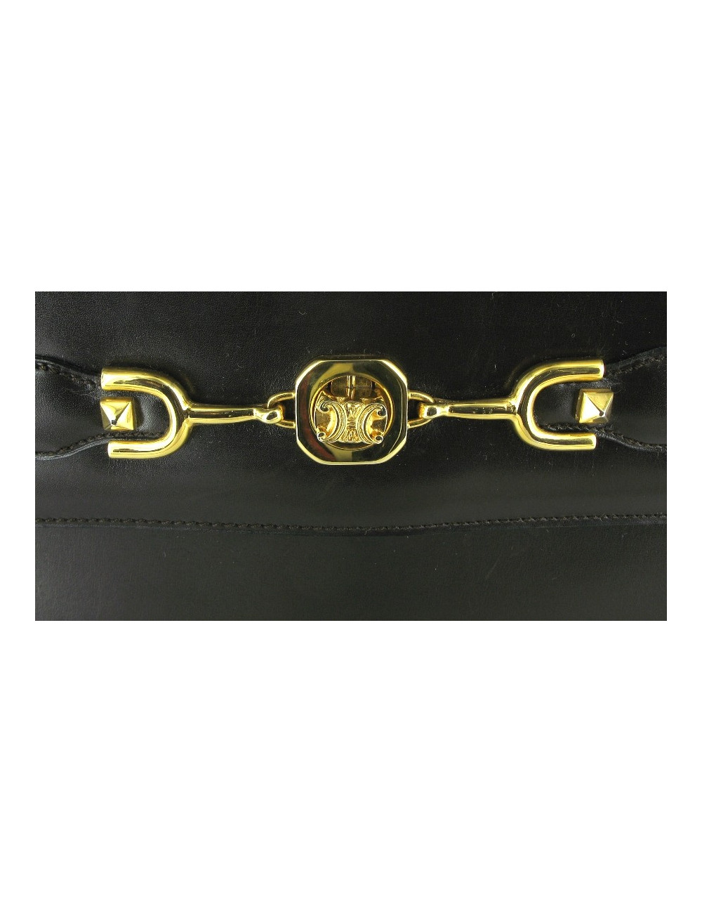 Sac CELINE vintage en cuir marron foncé porté main