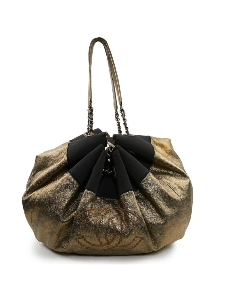 Grand sac Chanel doré brillant
