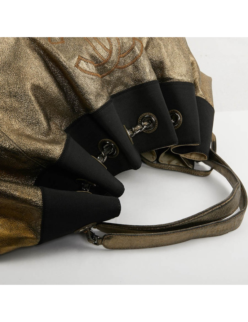 Grand sac Chanel doré brillant