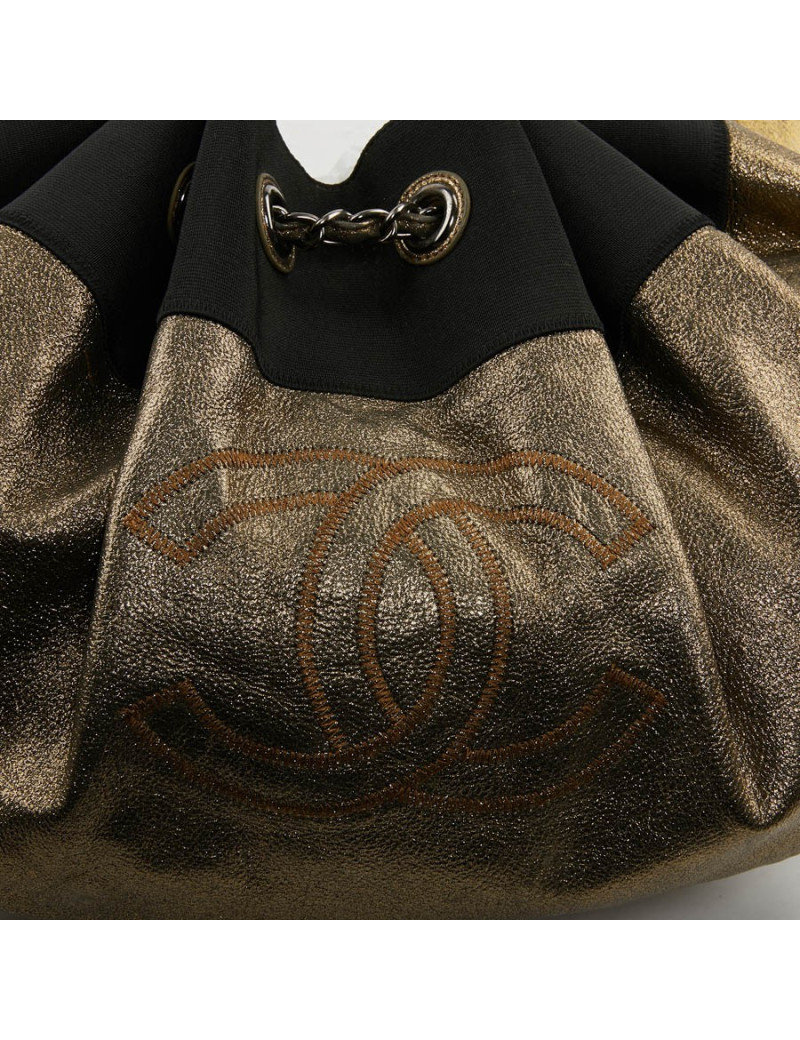 Grand sac Chanel doré brillant