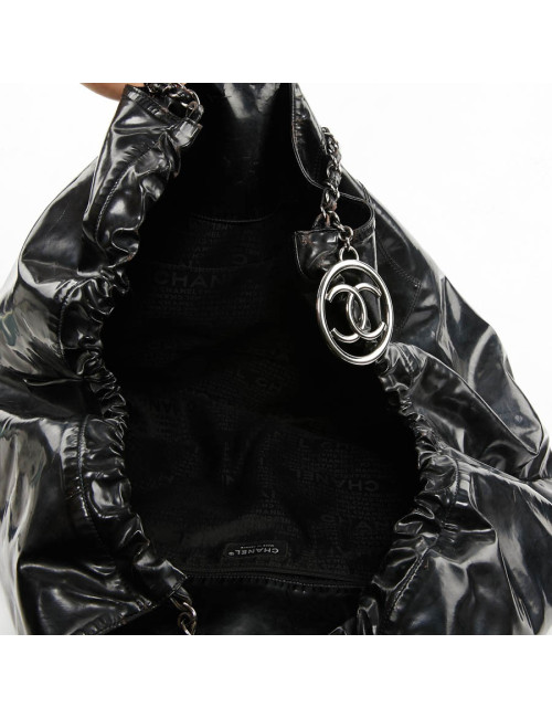 Sac cabas CHANEL cuir verni noir
