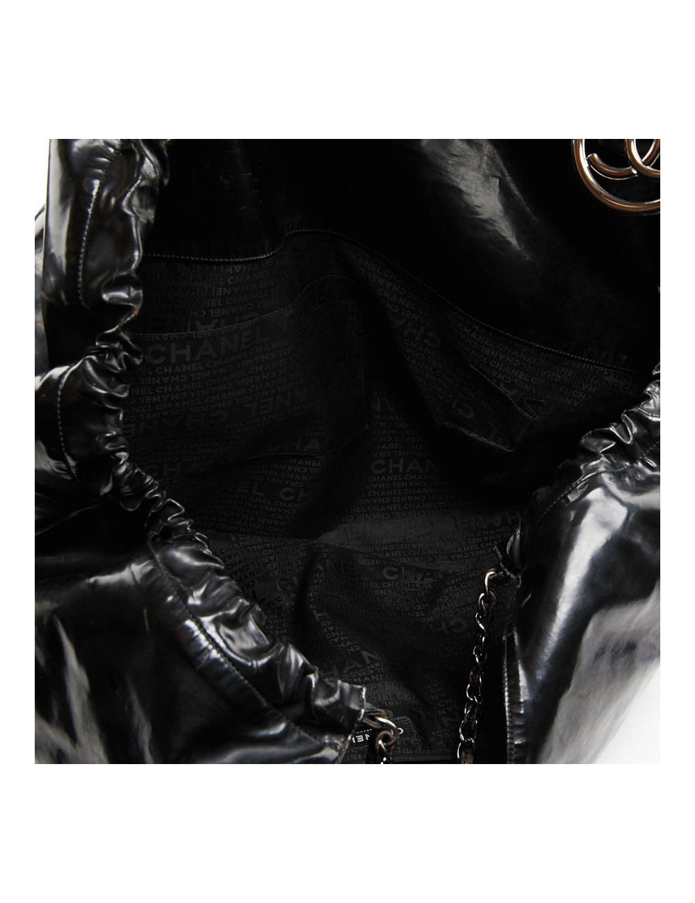 Sac cabas CHANEL cuir verni noir