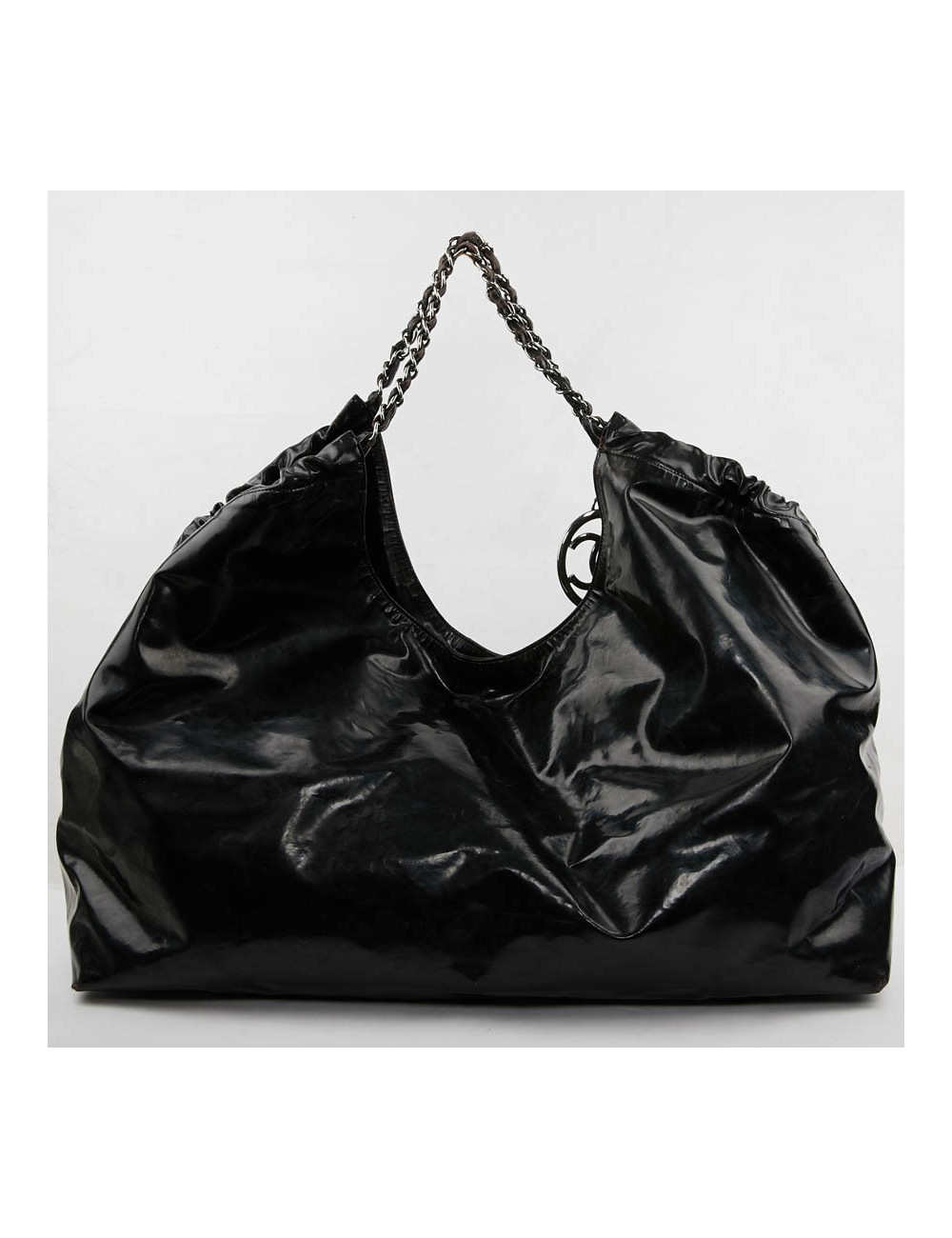 Sac cabas CHANEL cuir verni noir