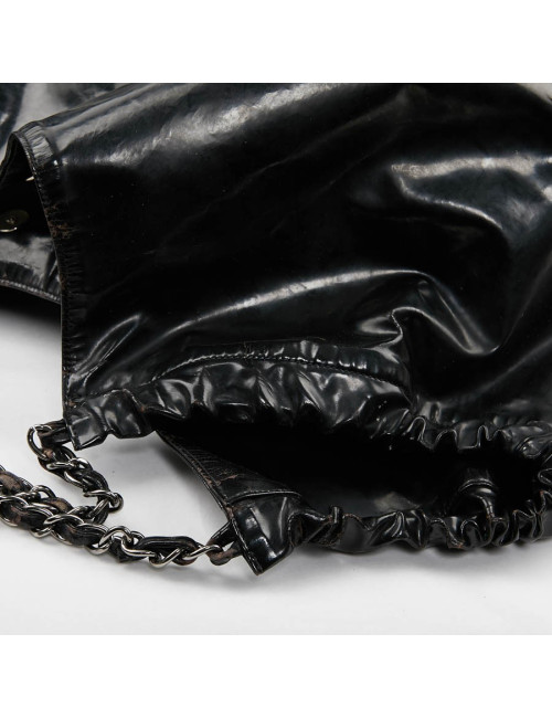 Sac cabas CHANEL cuir verni noir
