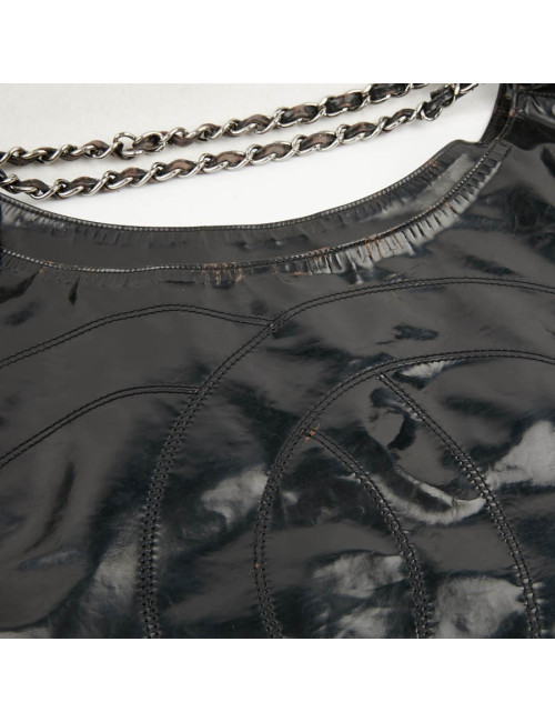 Sac cabas CHANEL cuir verni noir