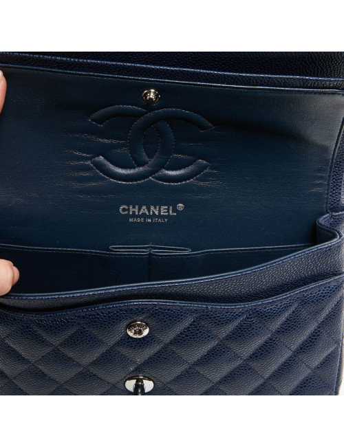 Sac Timeless CHANEL cuir caviar bleu 