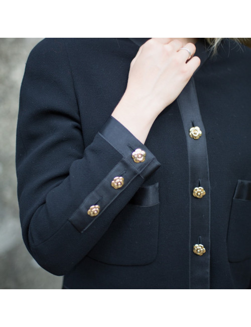Veste T 38  CHANEL noir  ganses en soie noire