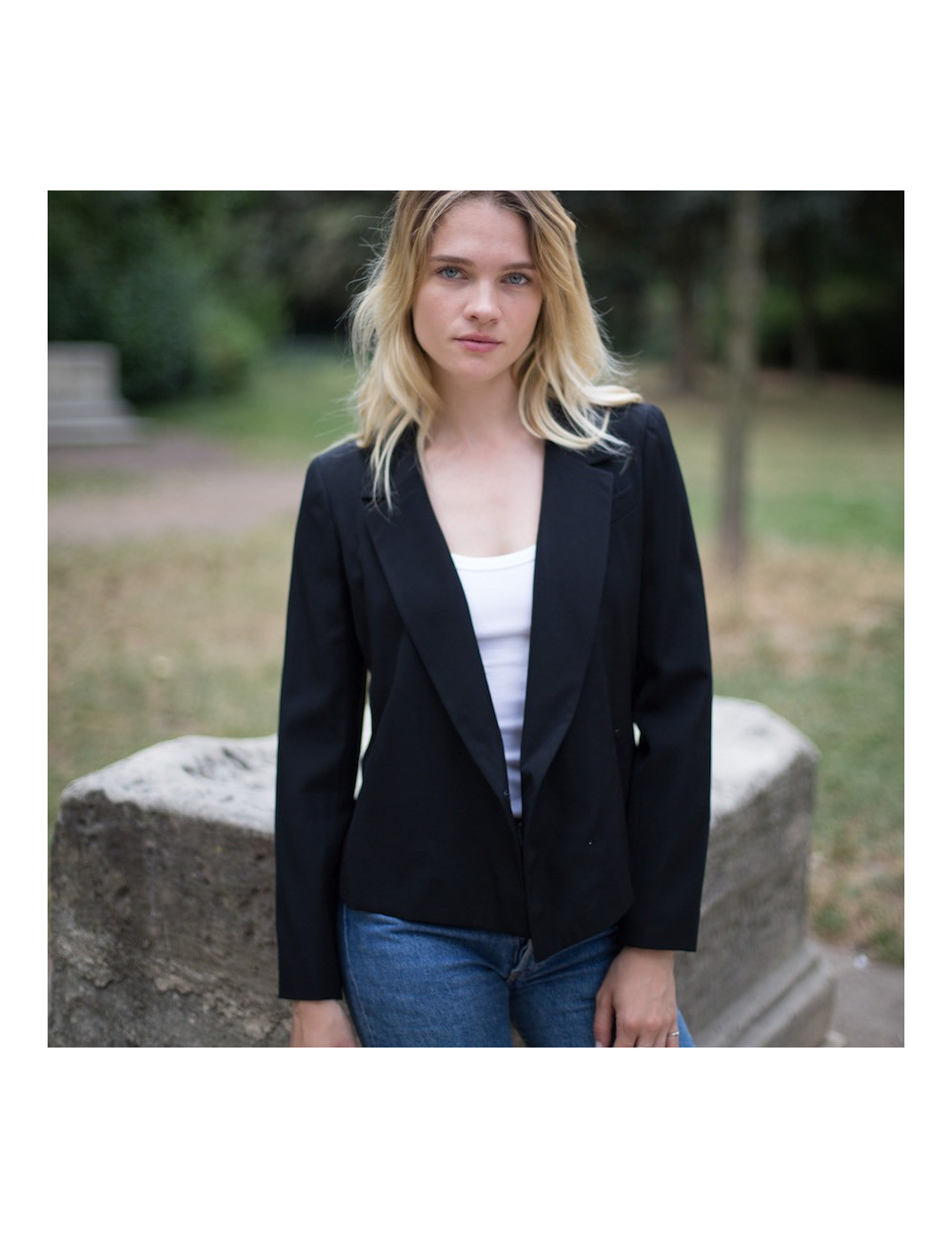 Veste T 34 CHANEL croisée laine noire