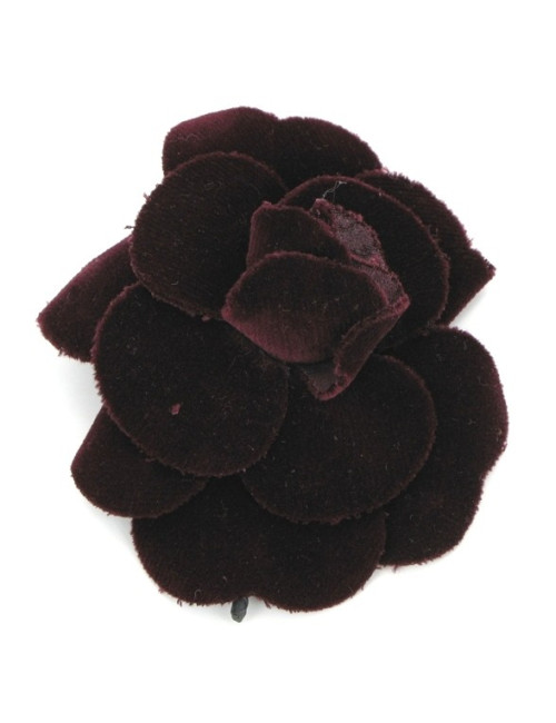 Broche CHANEL en velours pourpre 